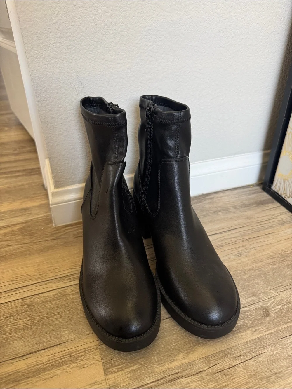 Forever 21 Black Faux Leather Ankle Booties with Block Heel